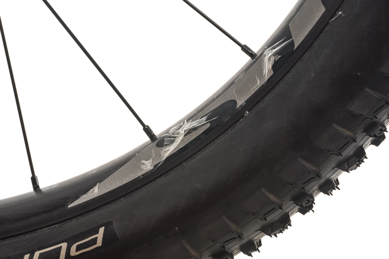 Specialized Fuse Comp 6Fattie Mountain Bike - 2018, Medium - Image 8